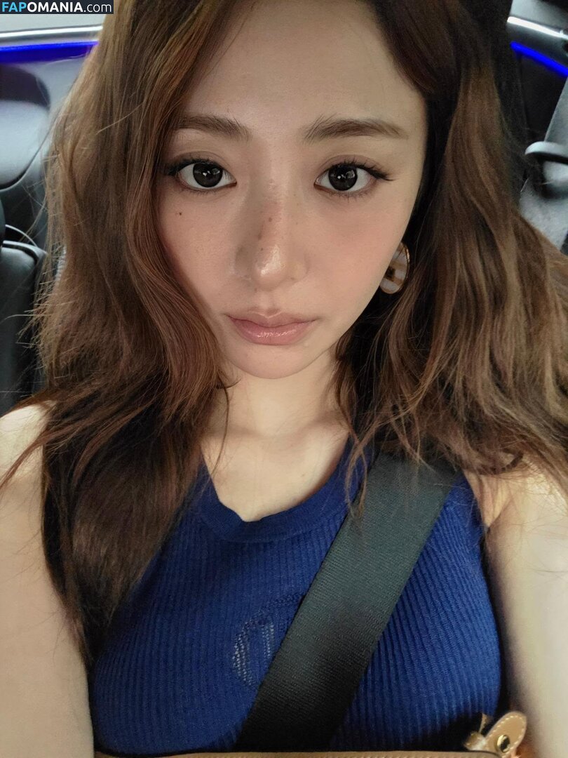 Huh Yunjin 허윤진 / LESSERAFIM / jenaissante Nahý OnlyFans  Uniklá fotka #88