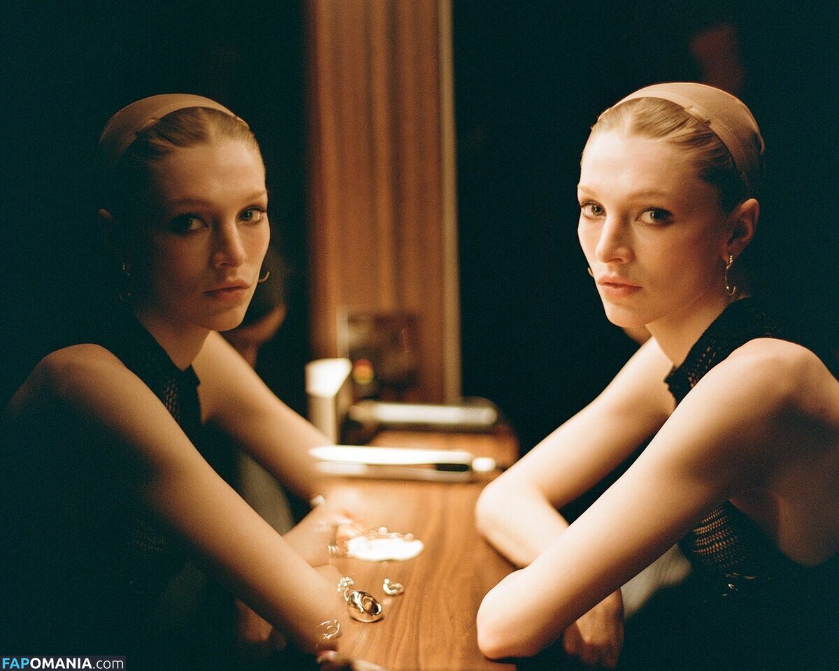 Hunter Schafer / hunterschafer Nahý OnlyFans  Uniklá fotka #10
