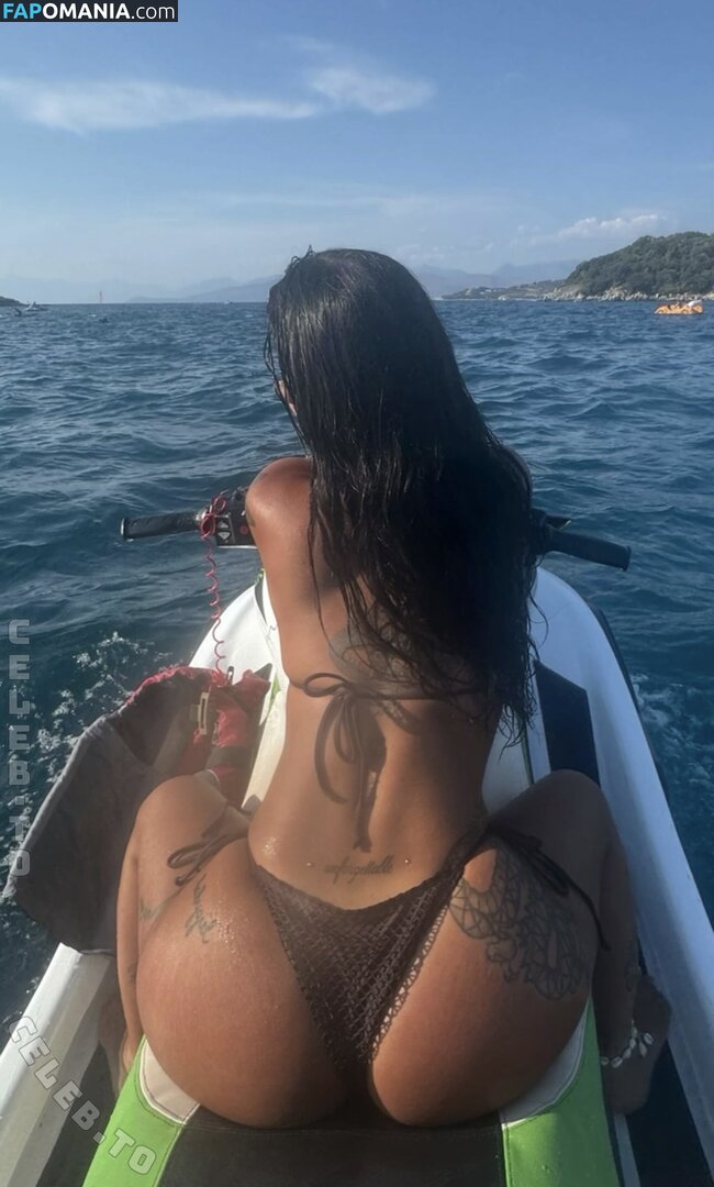 Iamsaraly Nahý OnlyFans  Uniklá fotka #4