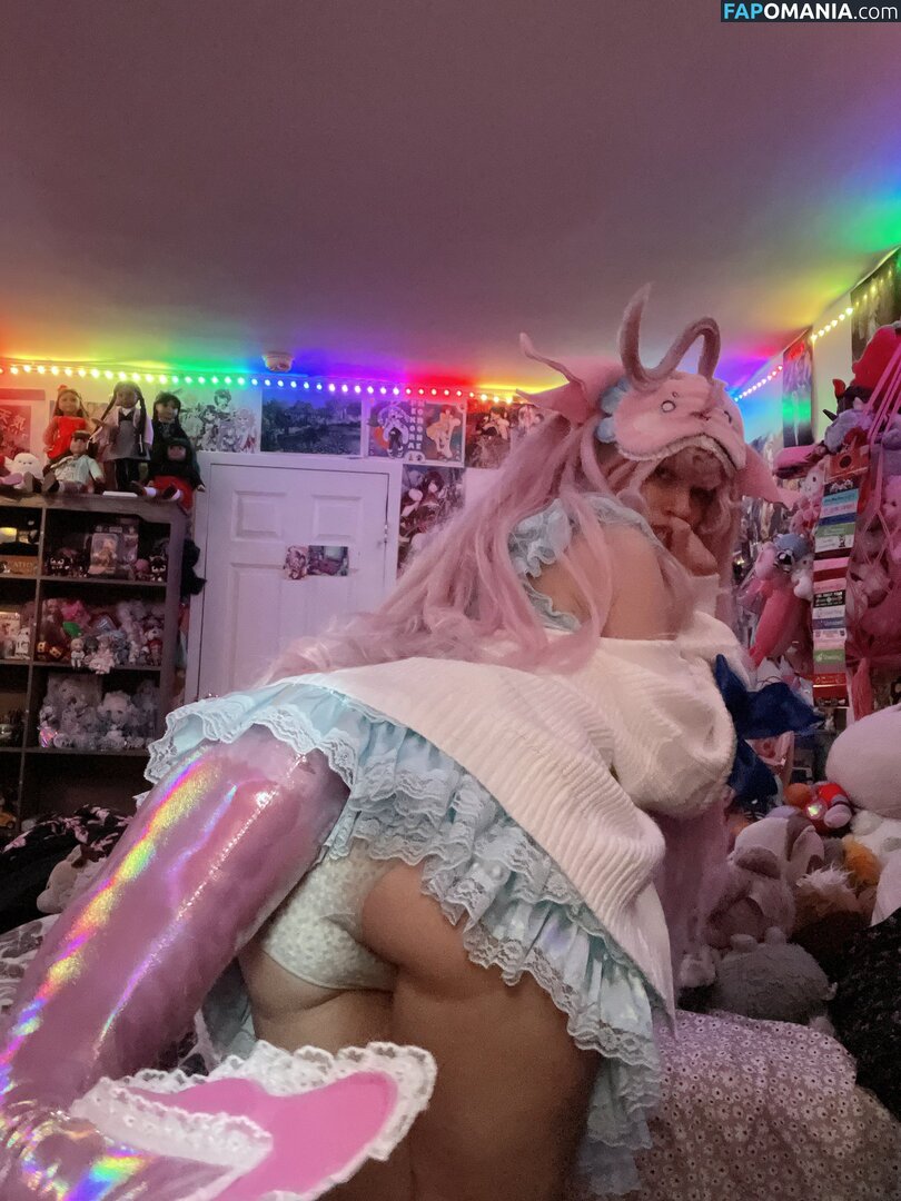 https: / ichiumu.cos Nahý OnlyFans  Uniklá fotka #2