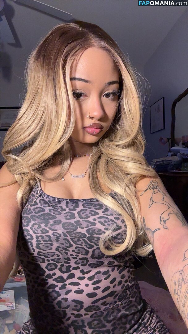https: / ickysisterr / revoltingsister Nahý OnlyFans  Uniklá fotka #11