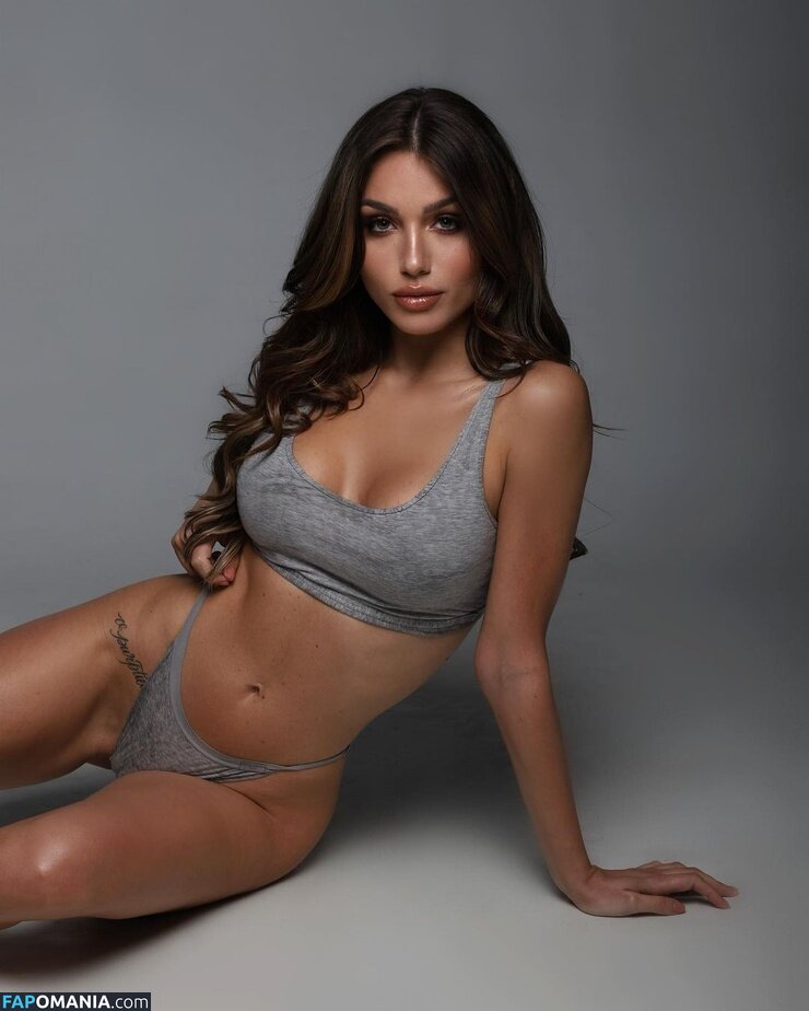 Ilaria Gallozzi / https: / ilariagallozzi Nahý OnlyFans  Uniklá fotka #17