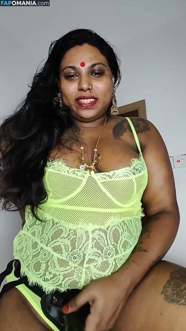 ilariafajralilura Nahý OnlyFans  Uniklá fotka #4