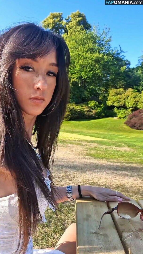 illeeria Nahý OnlyFans  Uniklá fotka #8