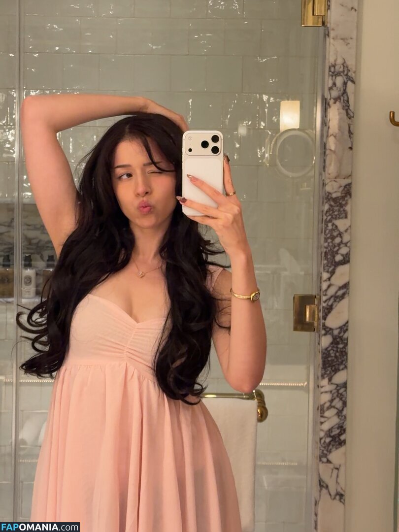 imane / imane... / pokimane Nahý OnlyFans  Uniklá fotka #20