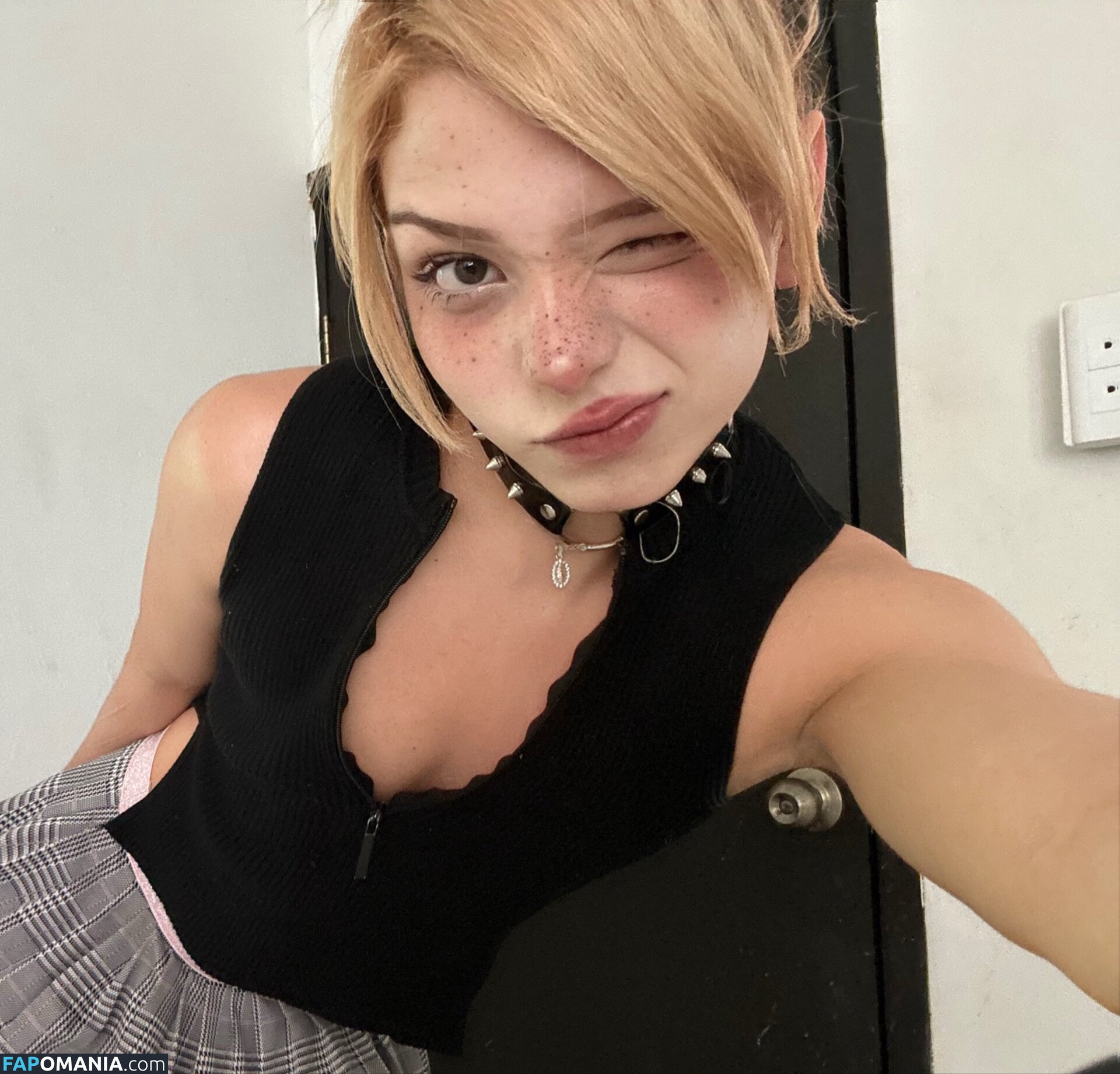 https: / imdinofer Nahý OnlyFans  Uniklá fotka #1