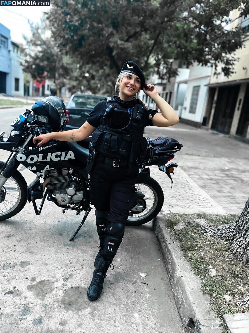 In And Out Uniform Nahý OnlyFans  Uniklá fotka #25