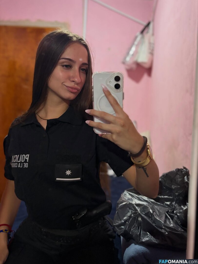 In And Out Uniform Nahý OnlyFans  Uniklá fotka #58