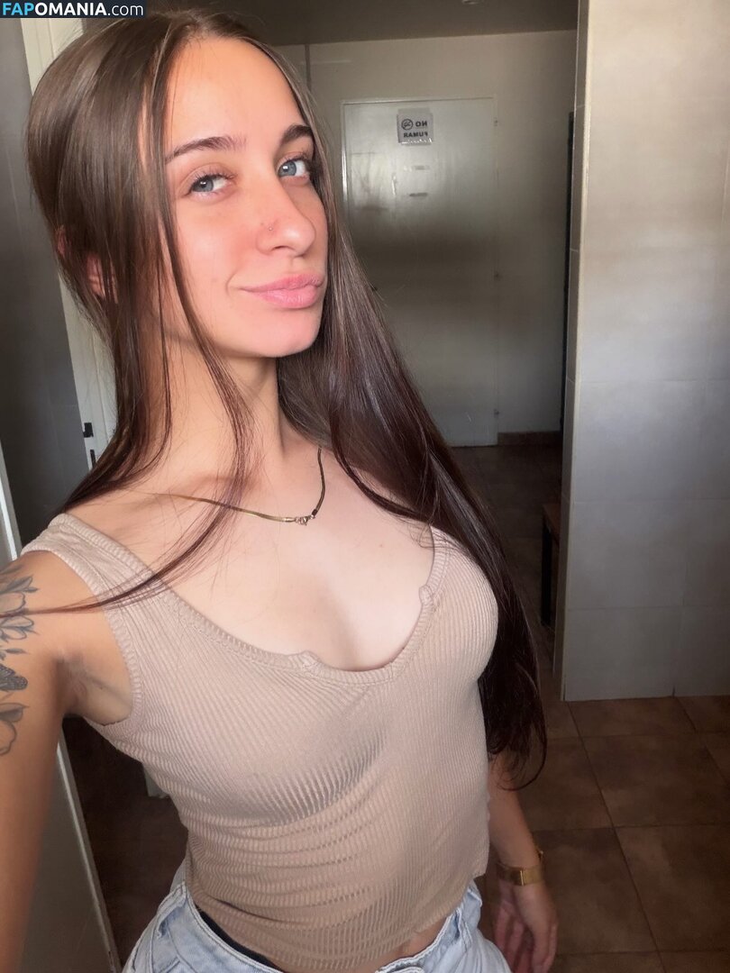In And Out Uniform Nahý OnlyFans  Uniklá fotka #60