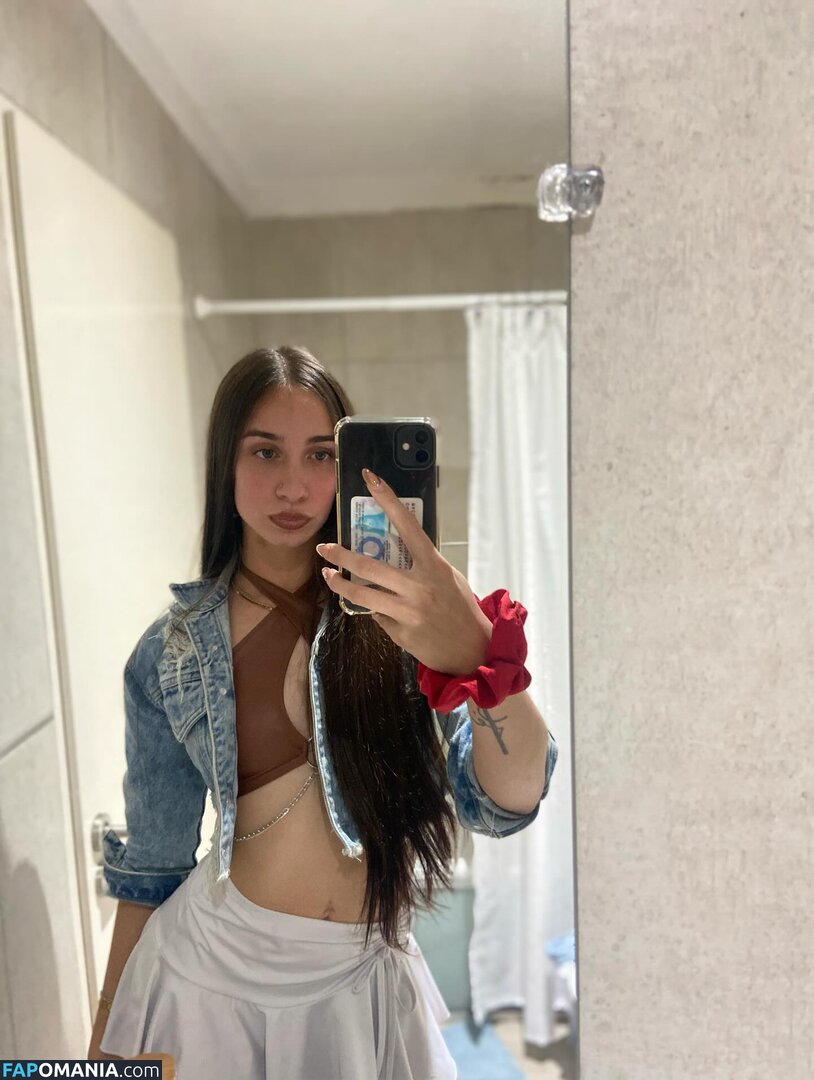 In And Out Uniform Nahý OnlyFans  Uniklá fotka #70