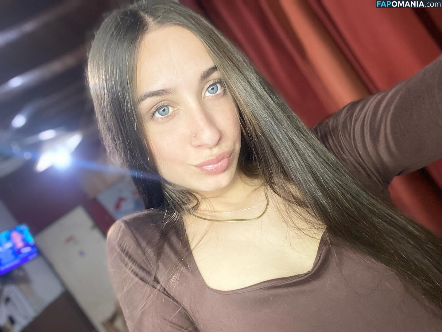 In And Out Uniform Nahý OnlyFans  Uniklá fotka #71