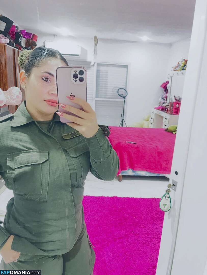 In And Out Uniform Nahý OnlyFans  Uniklá fotka #77