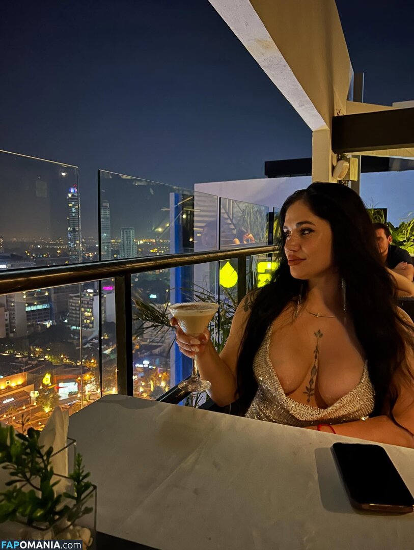 In And Out Uniform Nahý OnlyFans  Uniklá fotka #79