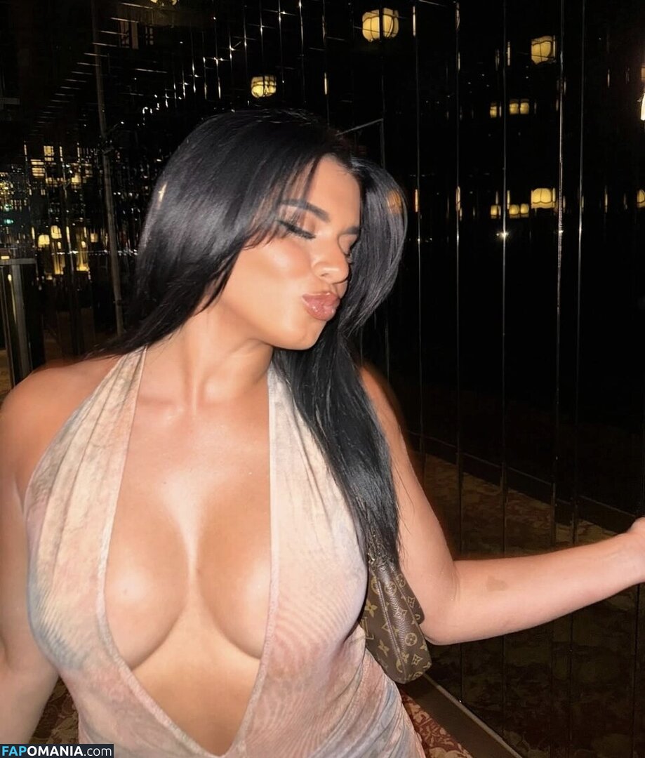 Ines Sberro / ines.sberro Nahý OnlyFans  Uniklá fotka #8