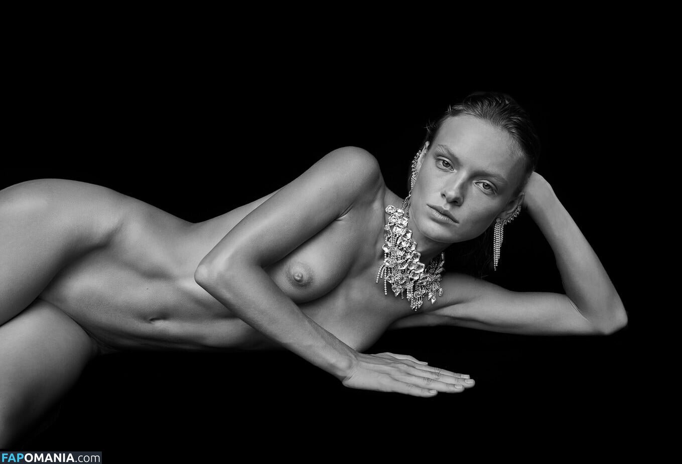 Irina Kovaleva / IrinaKovalev / https: / kovallevvva Nahý OnlyFans  Uniklá fotka #10