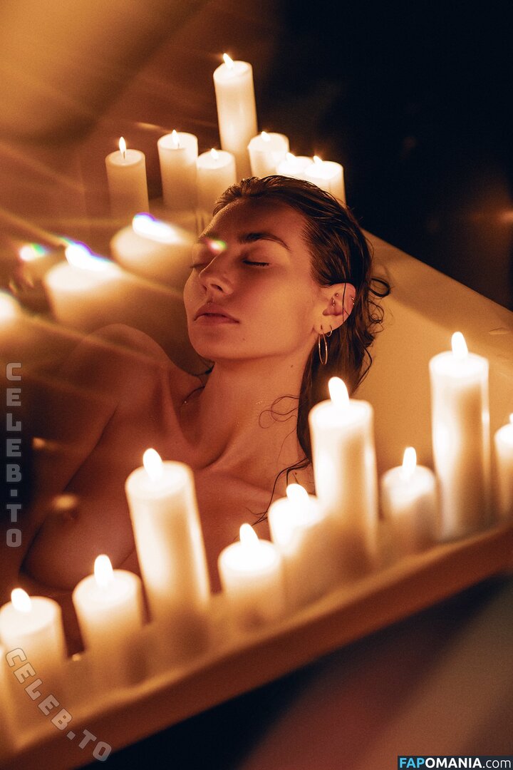 Irina Lozovaya / aireenel_ / aireenel_2 / https: / ireenel_ Nahý OnlyFans  Uniklá fotka #1