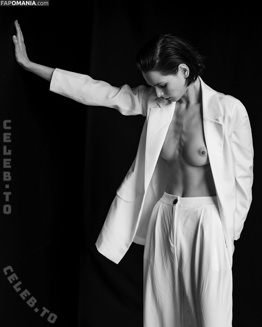 AmberQ / Irina Telicheva / Tasha / https: / irina_tlch Nahý OnlyFans  Uniklá fotka #272