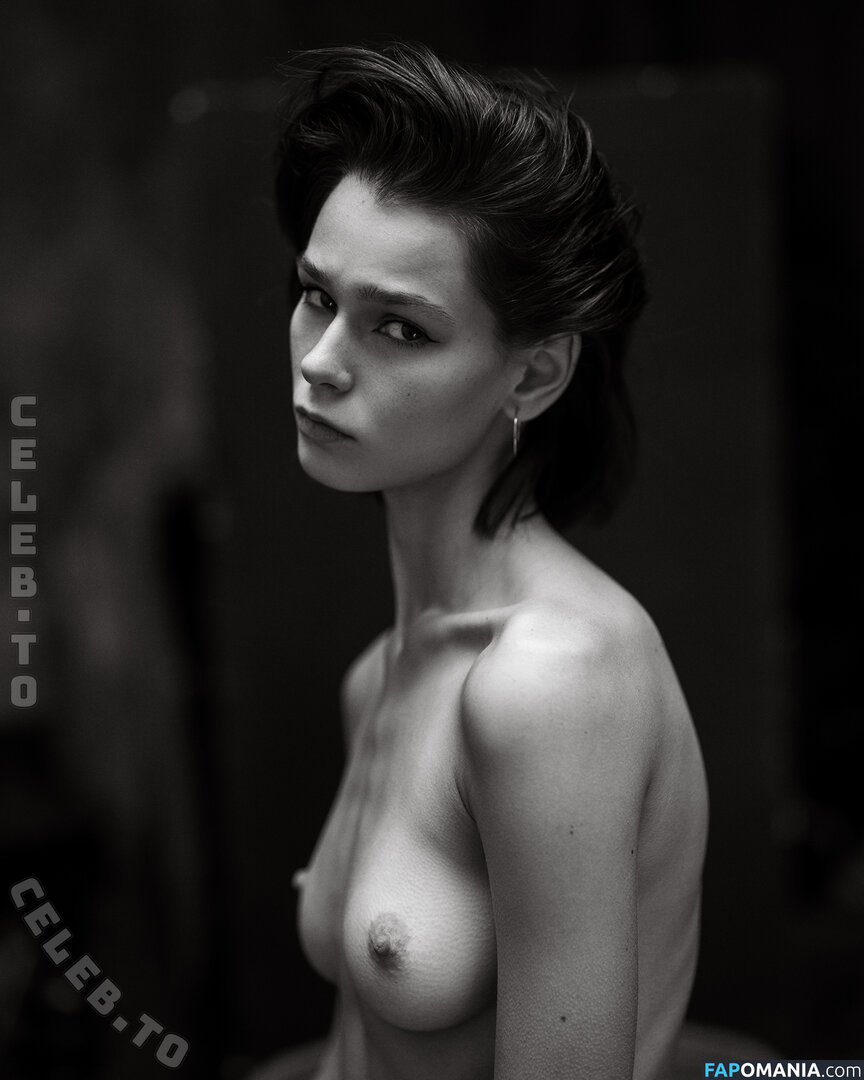 AmberQ / Irina Telicheva / Tasha / https: / irina_tlch Nahý OnlyFans  Uniklá fotka #284