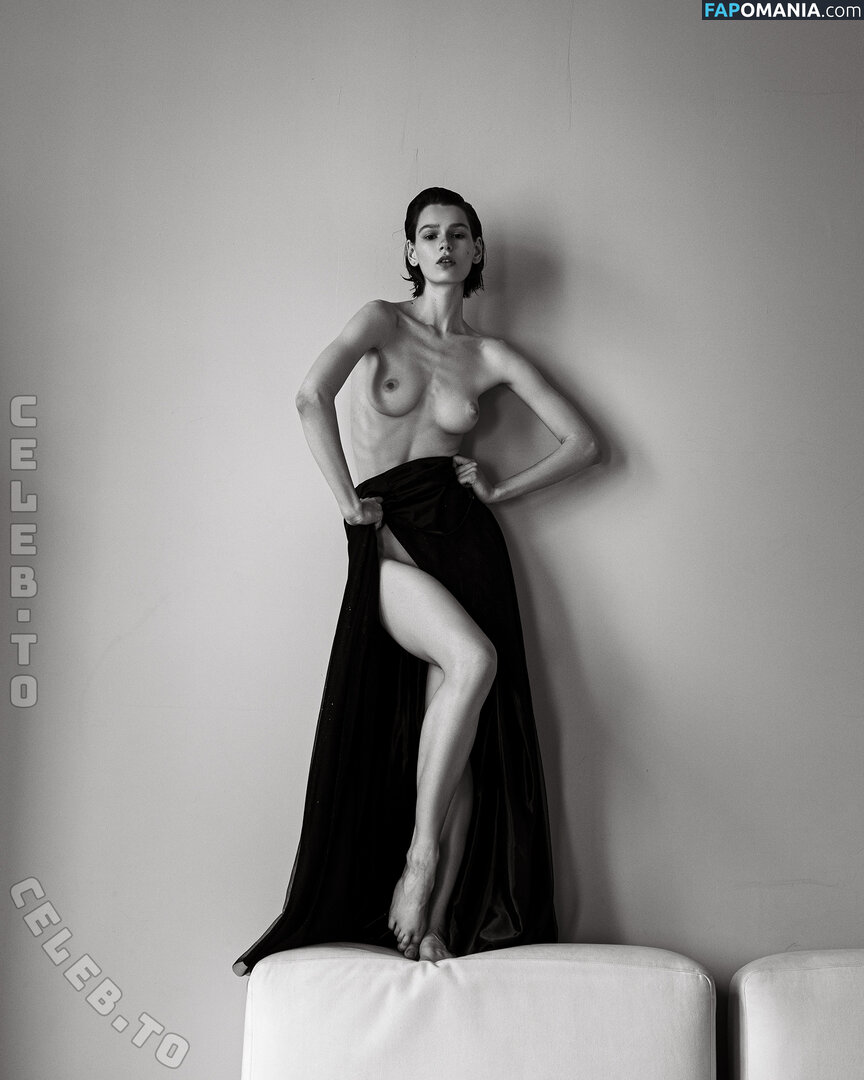 AmberQ / Irina Telicheva / Tasha / https: / irina_tlch Nahý OnlyFans  Uniklá fotka #325