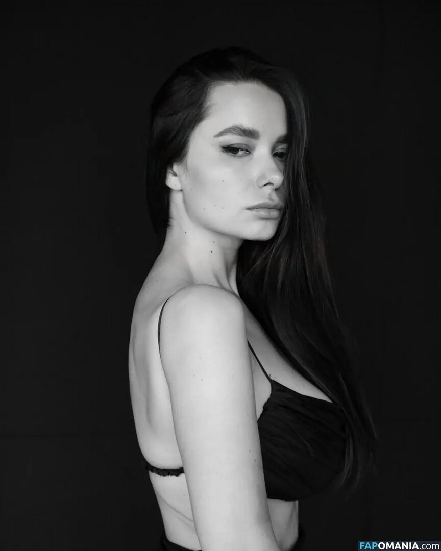 Irina Verina / irinassolo Nahý OnlyFans  Uniklá fotka #3