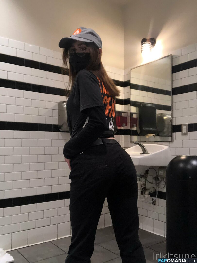 https: / irlkitsune / irlkumihoe Nahý OnlyFans  Uniklá fotka #2