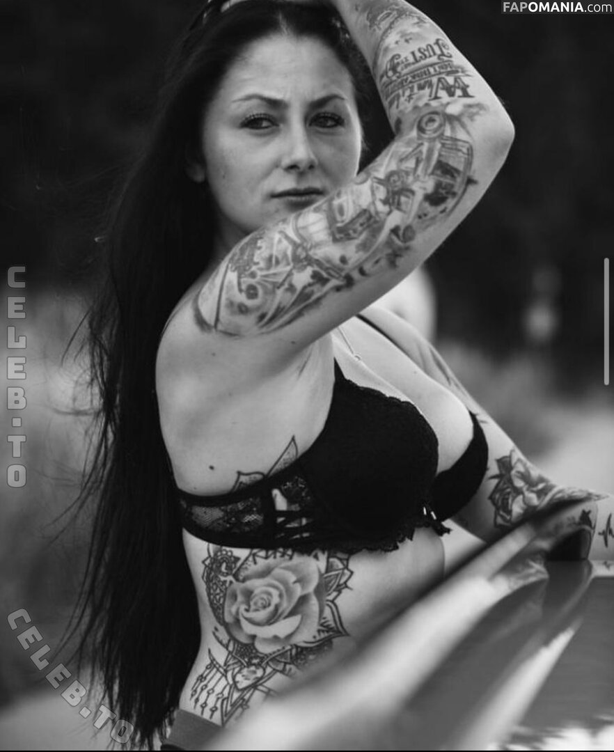 Isabell Reisinger / indiaromeo / isabell.reisinger / isabell_reisinger / isabellreisinger Nahý OnlyFans  Uniklá fotka #5