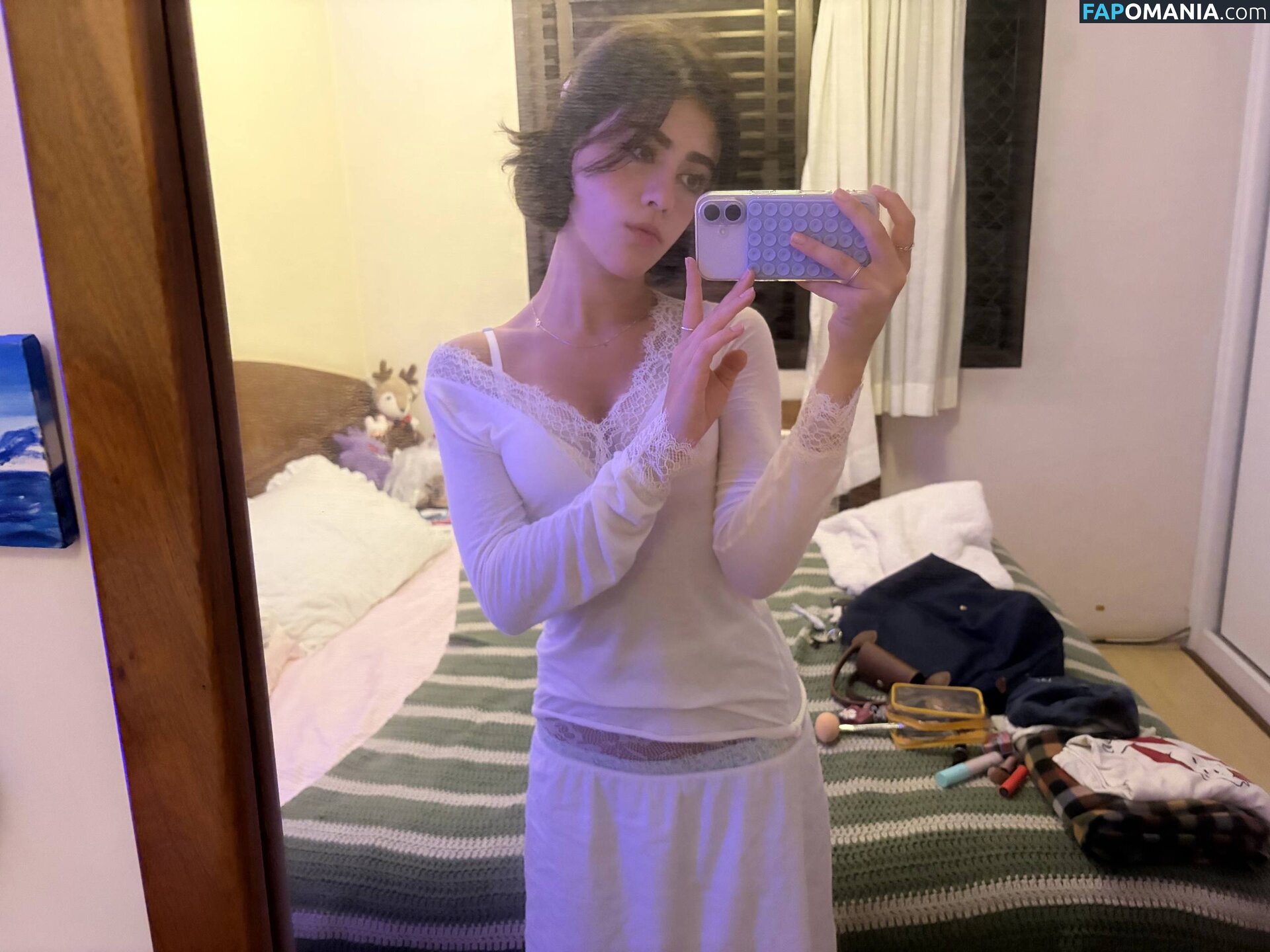 Isabella Angelina Nahý OnlyFans  Uniklá fotka #1
