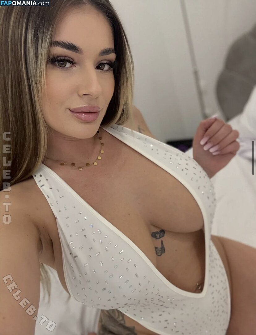Isabella Etthan / https: / justtmebella Nahý OnlyFans  Uniklá fotka #2