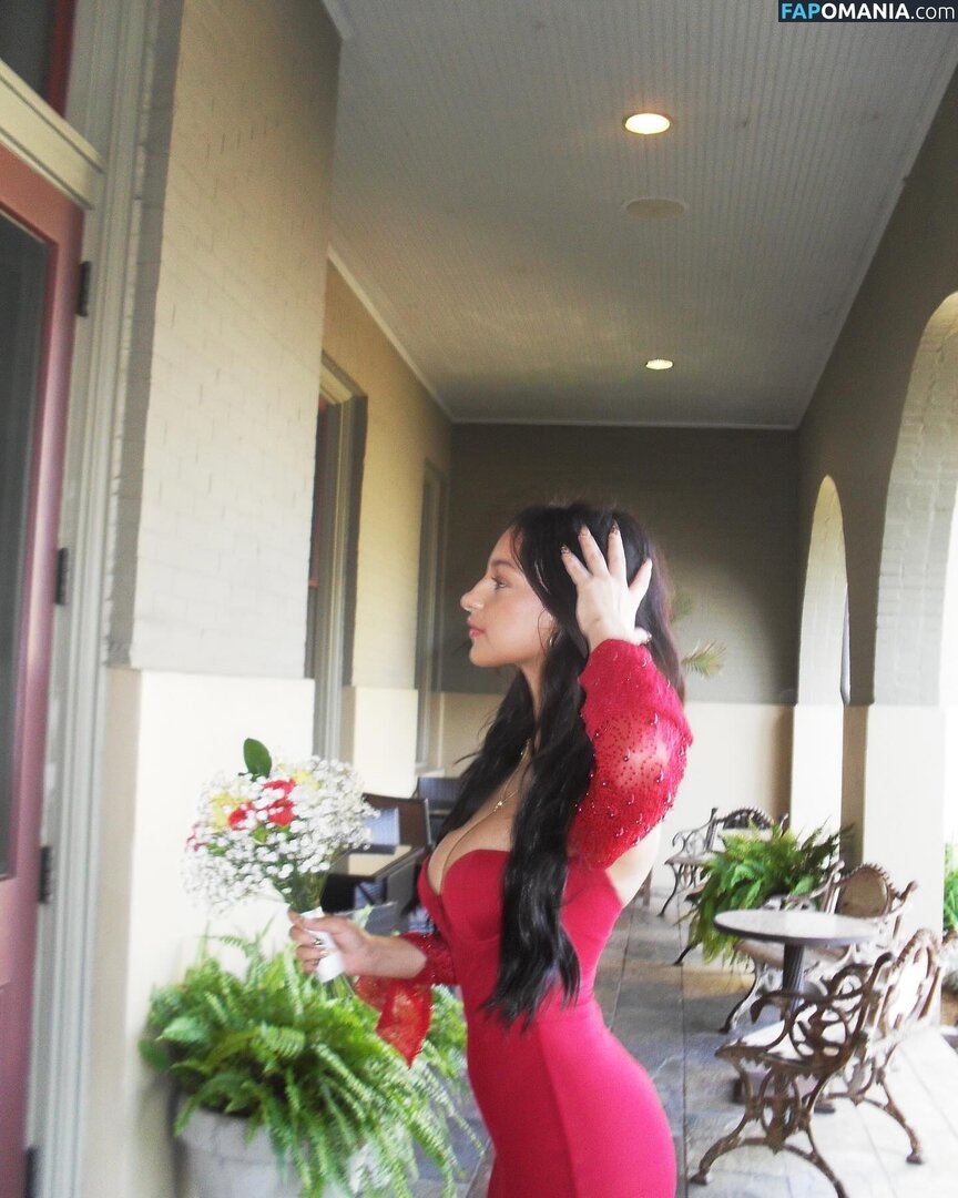 Isabella Wagner / SerenitySource_ / isabellarosewagner Nahý OnlyFans  Uniklá fotka #4