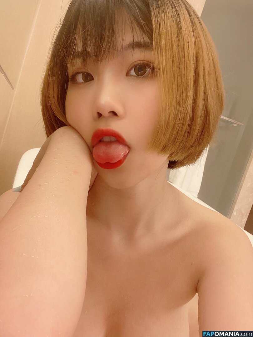 itsmika / itsmikaaaaaaaaaa Nahý OnlyFans  Uniklá fotka #1