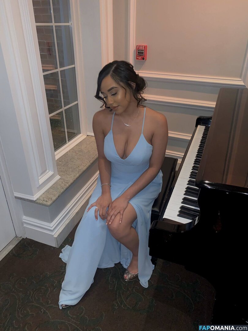 itsqueennovaa Nahý OnlyFans  Uniklá fotka #2