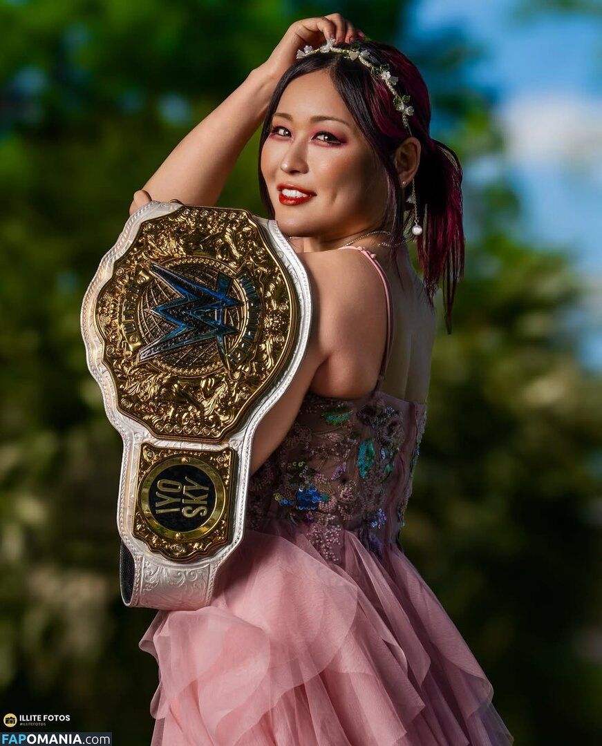 Io Shirai / Iyo Sky / iyoaghedo Nahý OnlyFans  Uniklá fotka #365