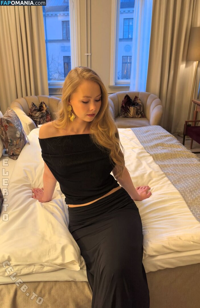 Izaandelle / _izaandelle_ Nahý OnlyFans  Uniklá fotka #11