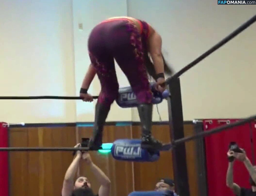 ItsIzzyMania / Izzy Moreno / WWYTWrestling Nahý OnlyFans  Uniklá fotka #57