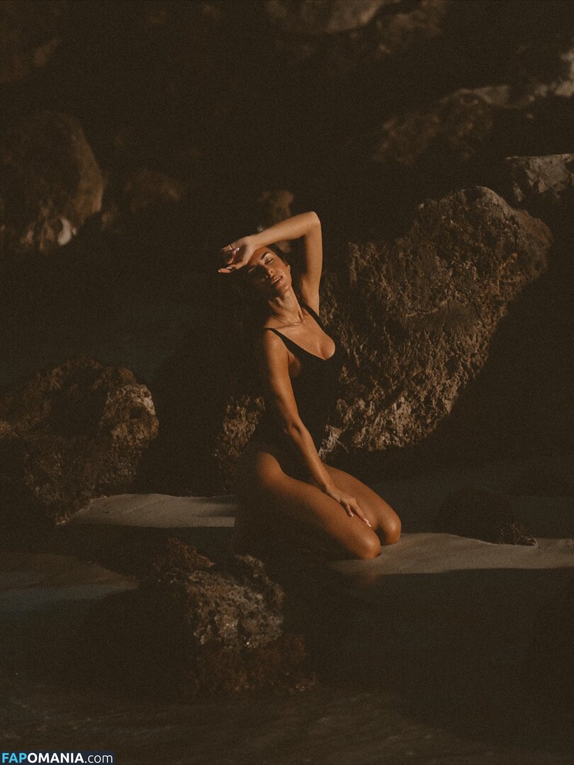 Jana Azizi / jana_azizi Nahý OnlyFans  Uniklá fotka #7