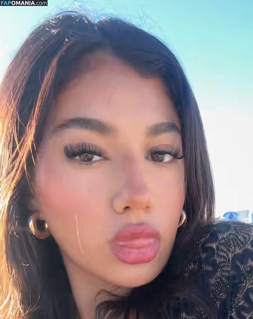 jasmine_lillyyy / jasmine_lillyyyy Nahý OnlyFans  Uniklá fotka #36