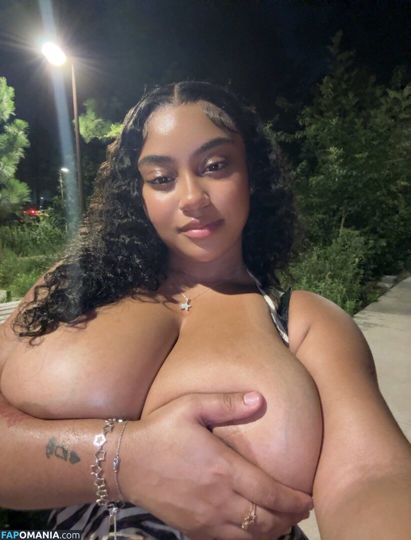 Jasmynaaliyah / jasmynxaaliyah / jjuicyjass Nahý OnlyFans  Uniklá fotka #1