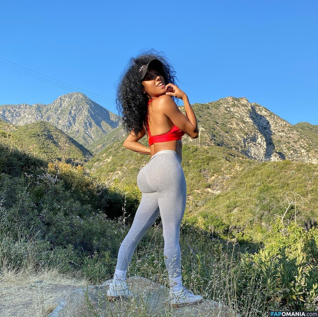 Jenn Morel / jennmorel / jennmorelflow Nahý OnlyFans  Uniklá fotka #1