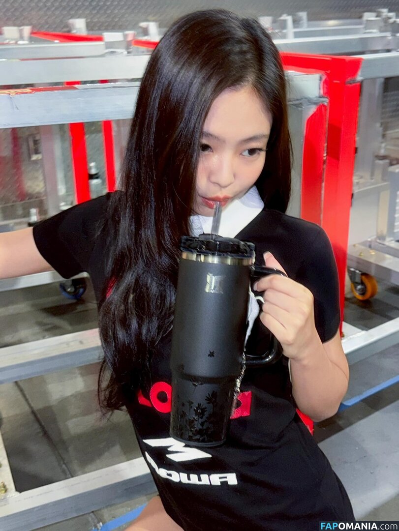 Blackpink / Jennie | BLΛƆKPIИK / jennierubyjane / sheflieshigh Nahý OnlyFans  Uniklá fotka #440