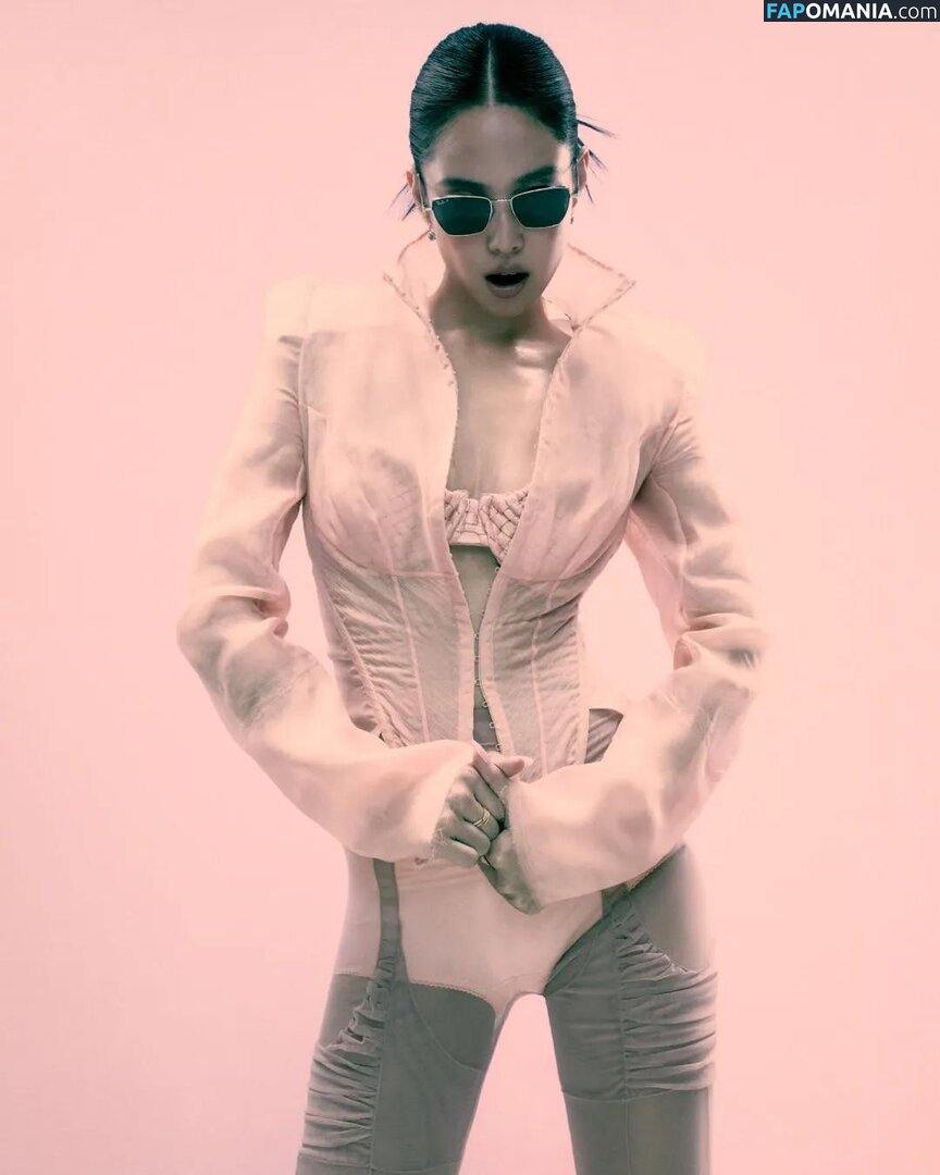 Blackpink / Jennie | BLΛƆKPIИK / jennierubyjane / sheflieshigh Nahý OnlyFans  Uniklá fotka #511