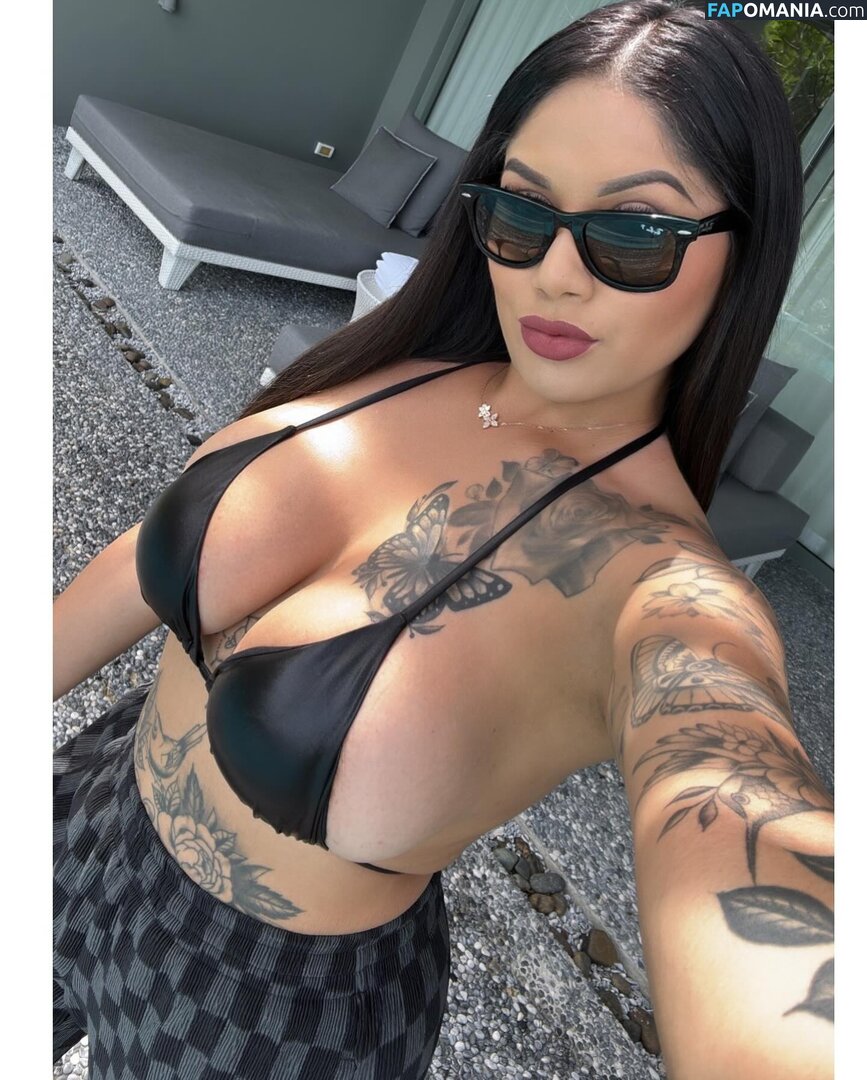 Jessica Elliott / Jessica Estrada / https: / jesslilyelliott / pinky_von_tease / pinkyvont Nahý OnlyFans  Uniklá fotka #3