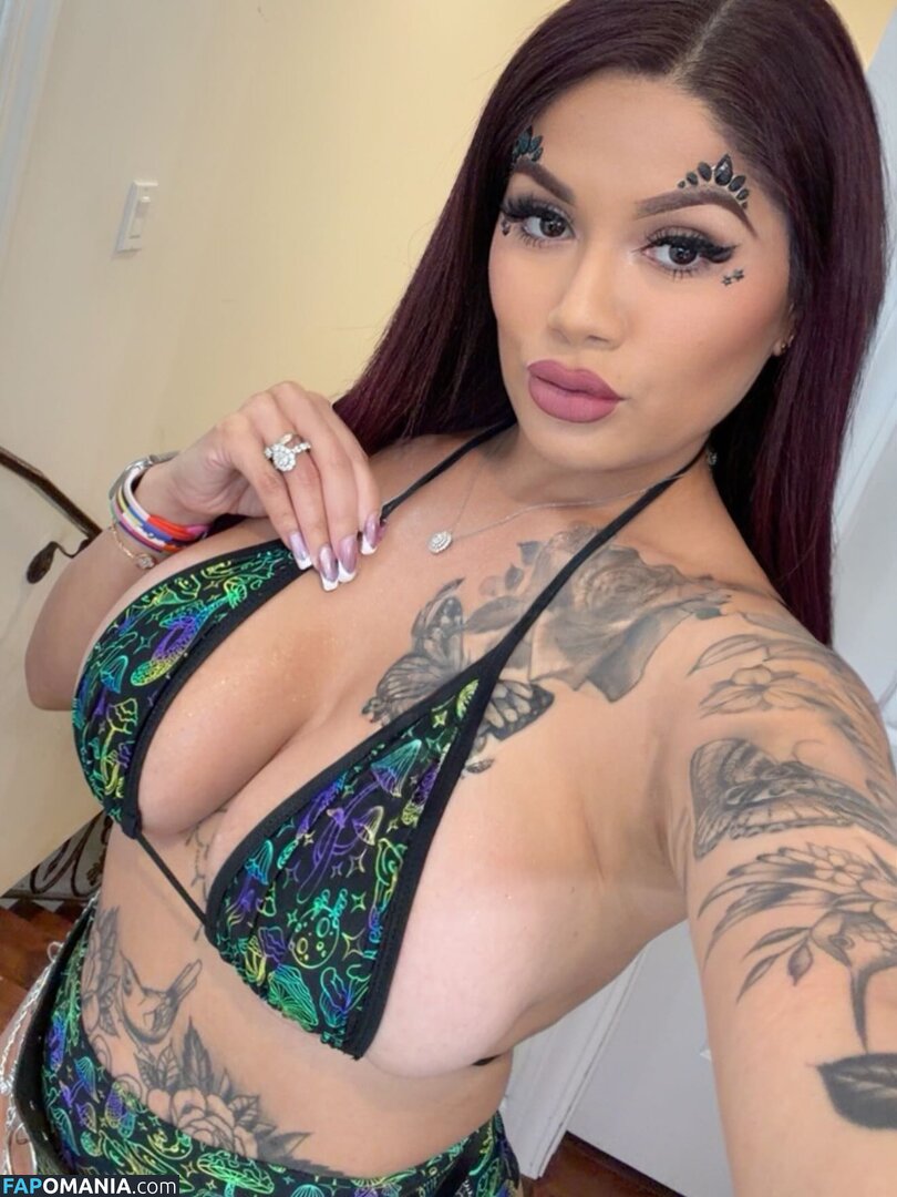 Jessica Elliott / Jessica Estrada / https: / jesslilyelliott / pinky_von_tease / pinkyvont Nahý OnlyFans  Uniklá fotka #10