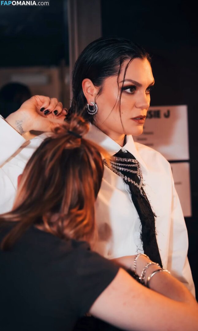 Jessie J / https: / jessie-j / jessiej Nahý OnlyFans  Uniklá fotka #187