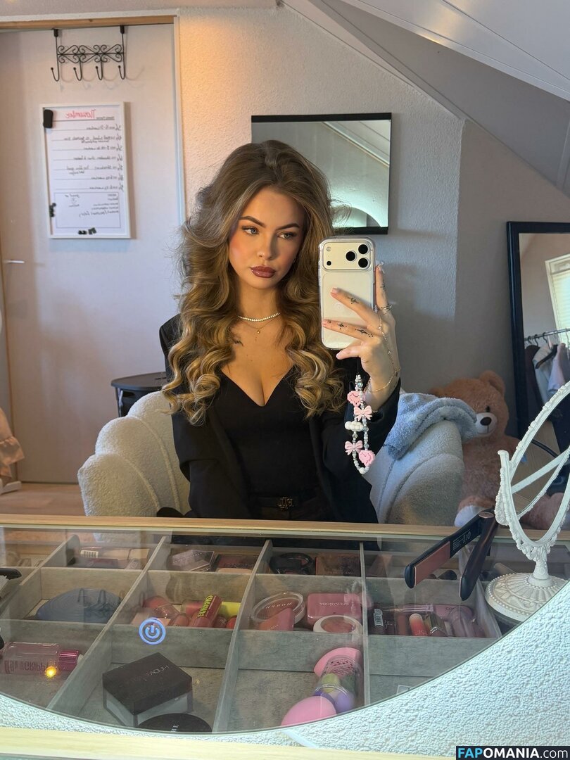 Jill van Hoof / jillgt_jillvanhoof / jillvanhoofx / jillvanhoofxx / jillx / 𝐽𝑖𝑙𝑙 𝑣𝑎𝑛 𝐻𝑜𝑜𝑓 Nahý OnlyFans  Uniklá fotka #6