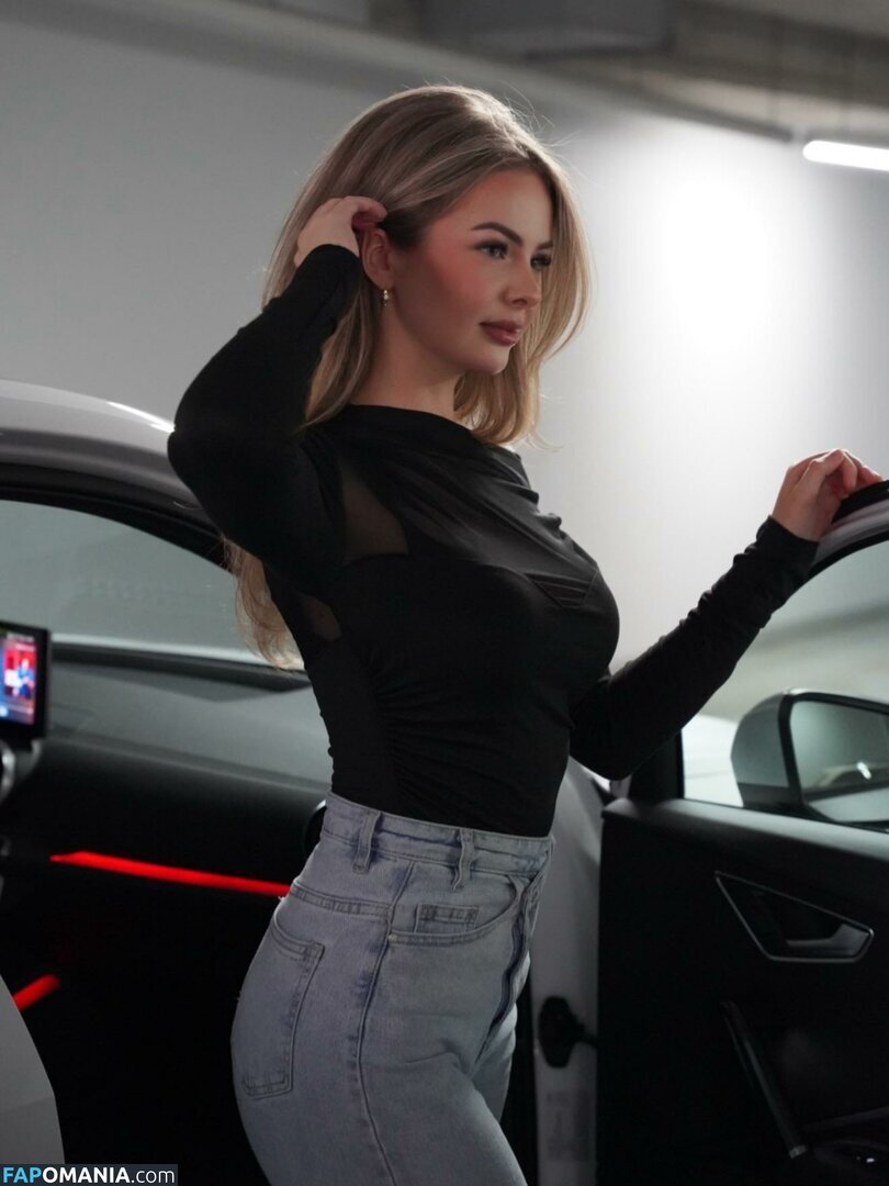 Jill van Hoof / jillgt_jillvanhoof / jillvanhoofx / jillvanhoofxx / jillx / 𝐽𝑖𝑙𝑙 𝑣𝑎𝑛 𝐻𝑜𝑜𝑓 Nahý OnlyFans  Uniklá fotka #12