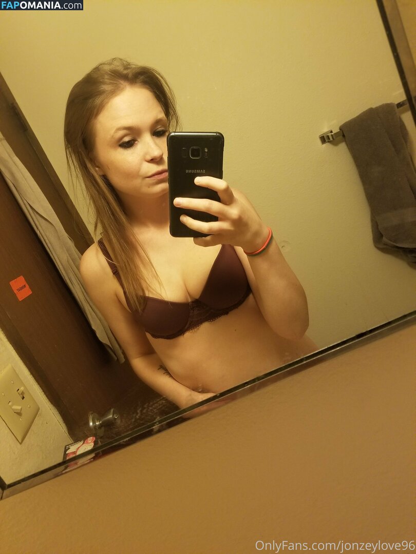 dezy_soca / jonzeylove96 Nahý OnlyFans  Uniklá fotka #10
