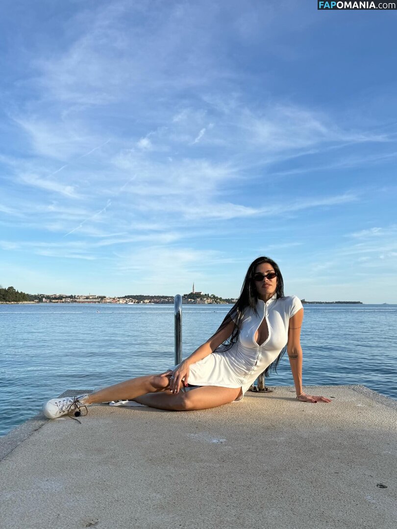 Jovana Djordjevic / callmelolita Nahý OnlyFans  Uniklá fotka #5