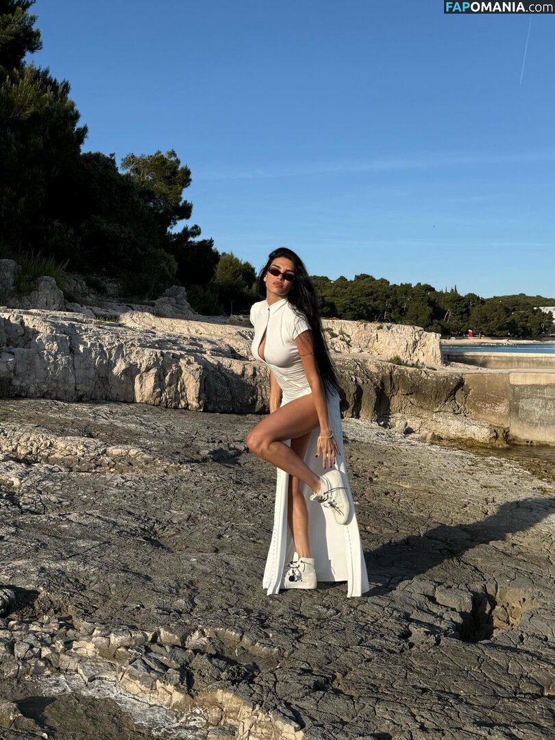 Jovana Djordjevic / callmelolita Nahý OnlyFans  Uniklá fotka #11