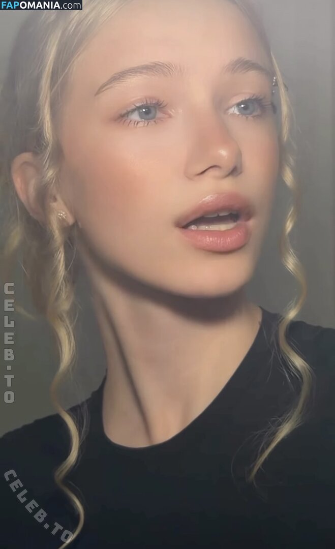 Juli Stellare / juli.stellare / juliana Nahý OnlyFans  Uniklá fotka #4