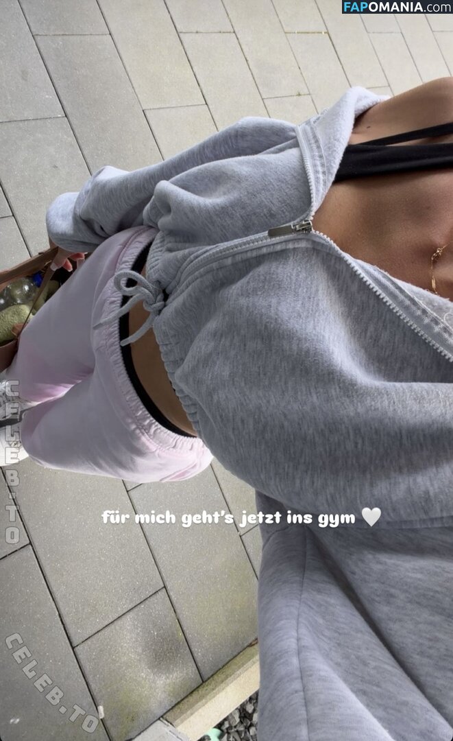 Julia Eumel / julia.eumell Nahý OnlyFans  Uniklá fotka #8